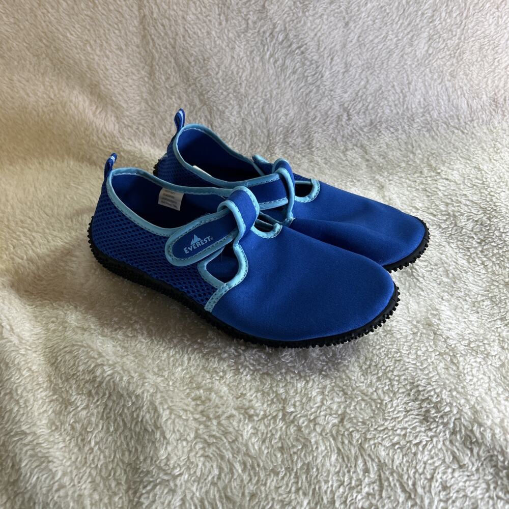 Everest Blue Children’s Water Shoes Size Youth Size 5